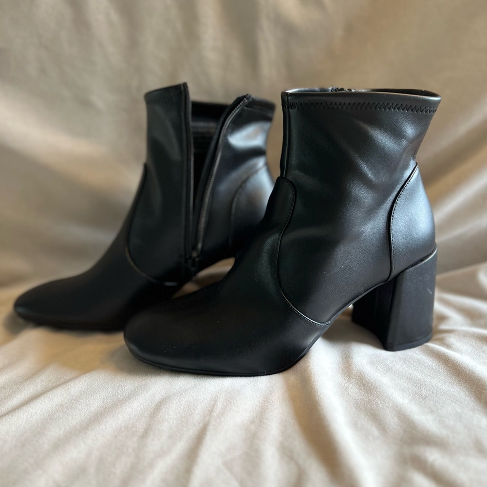 Madden NYC Sleek Black Ankle Booties NWOT